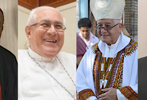 los obispos Uriah Ashley, Luis Piedrahita, Héctor Epalza y Pierre Paulo sonrién para su obiturio
